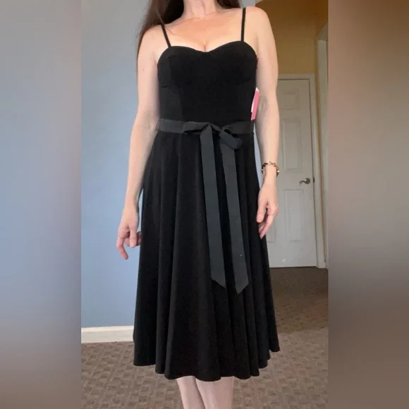 NWT Y2K Isaac Mizrahi Black Spaghetti Strap Dress With Grosgrain Ribbon Belt - Picture 4 of 12